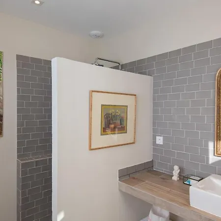 Sur Le Quai 4* カルカソンヌ