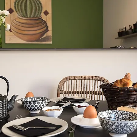 Nocleg ze śniadaniem Sur Le Quai 4*