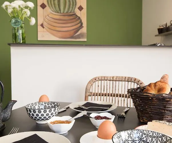 Sur Le Quai Каркассон