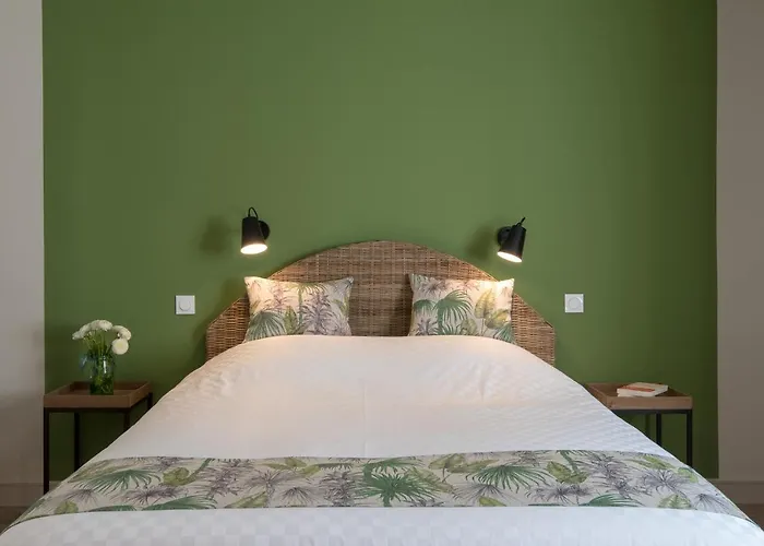 Sur Le Quai 4* Каркассон